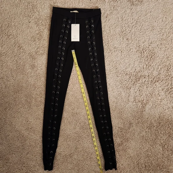 Hot & Delicious Black Corset Leggings Size Small - Picture 7 of 8